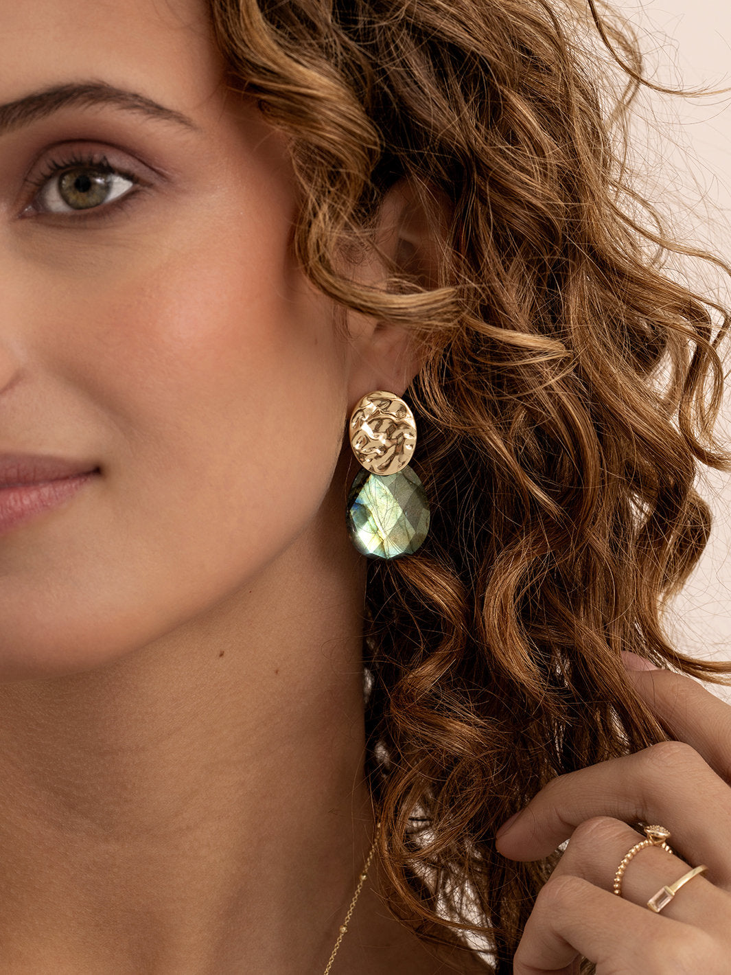 oorbel-edelstenen-afterglow-labradorite