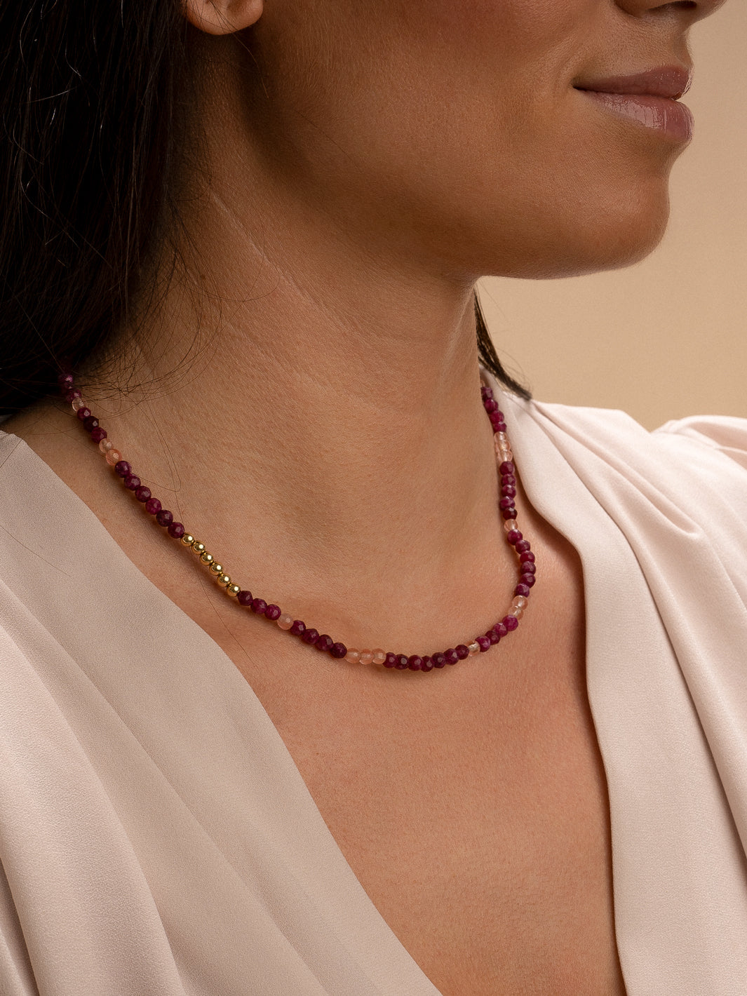 Link Ketting Fuchsia Jade & Cherry Quartz Goudkleurig