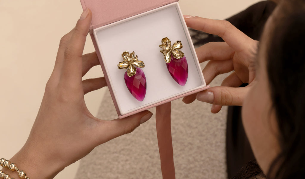 Sieraden als cadeau voor een vrouw: zo kies je iets dat echt bij haar past