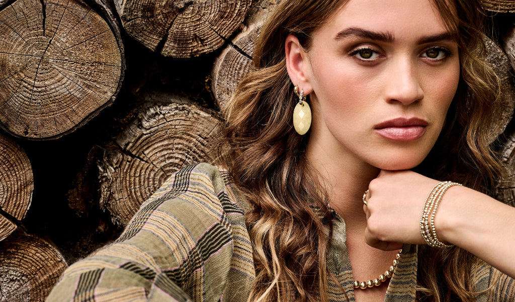 Wat is het verschil tussen een tennisarmband en een bangle?