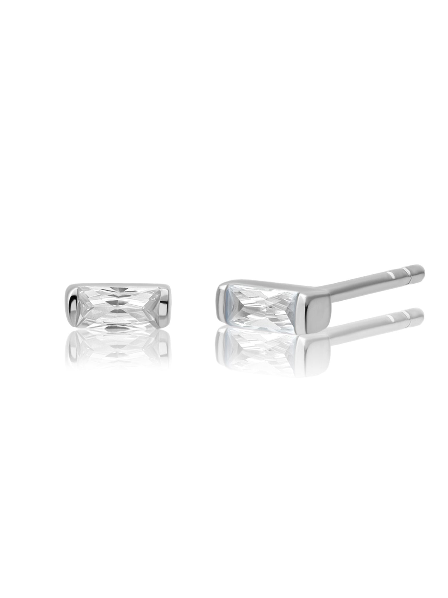 Baguette Studs Zirconia - Rhodium Plated