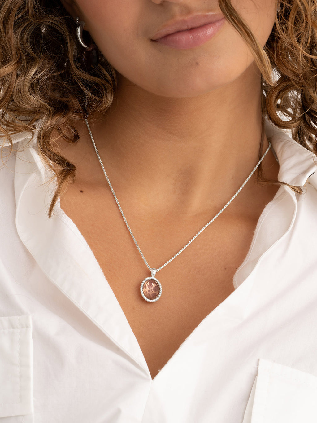 Twist Pendant Aubergine Quartz