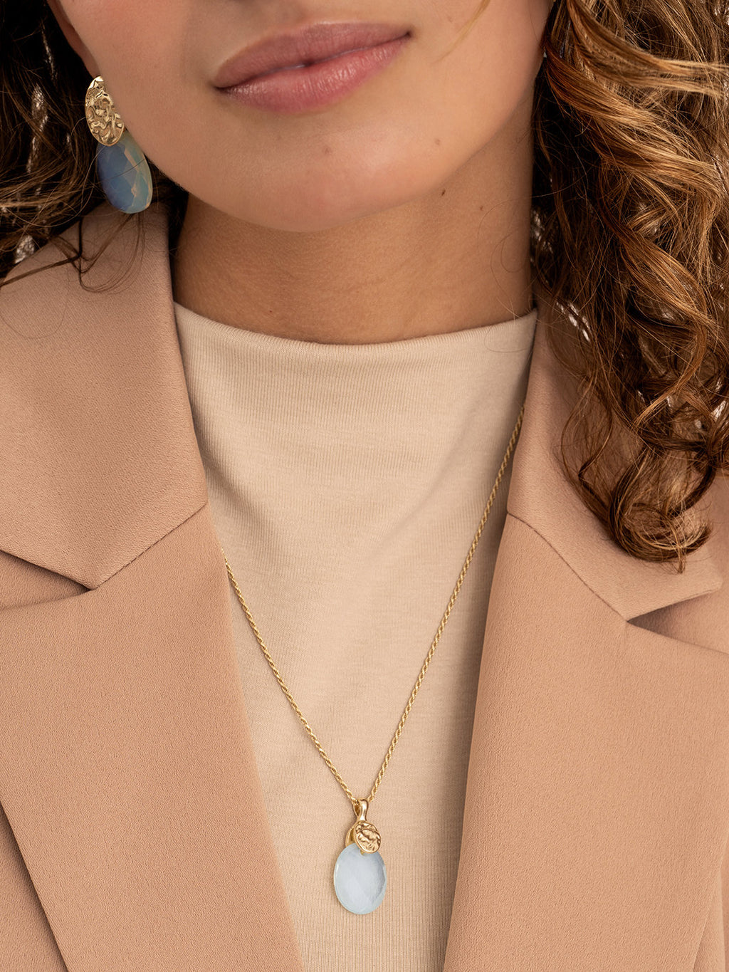 pendant-edelsteen-medium-oval-opalite