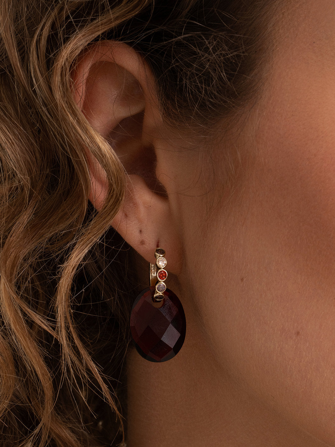 tube-creolen-multicoloured-zirconia