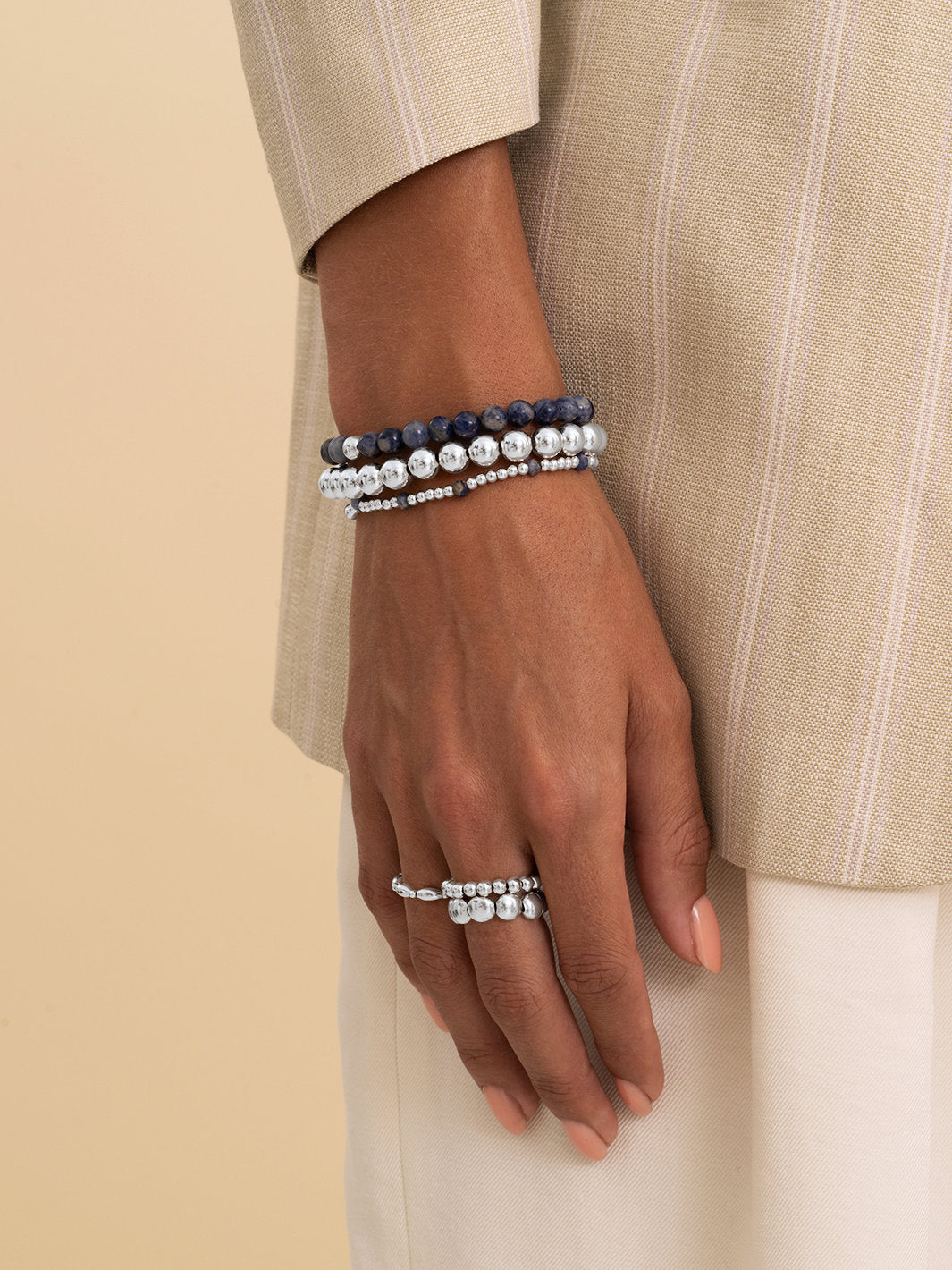 Reverse Roundel Armband Sodalite