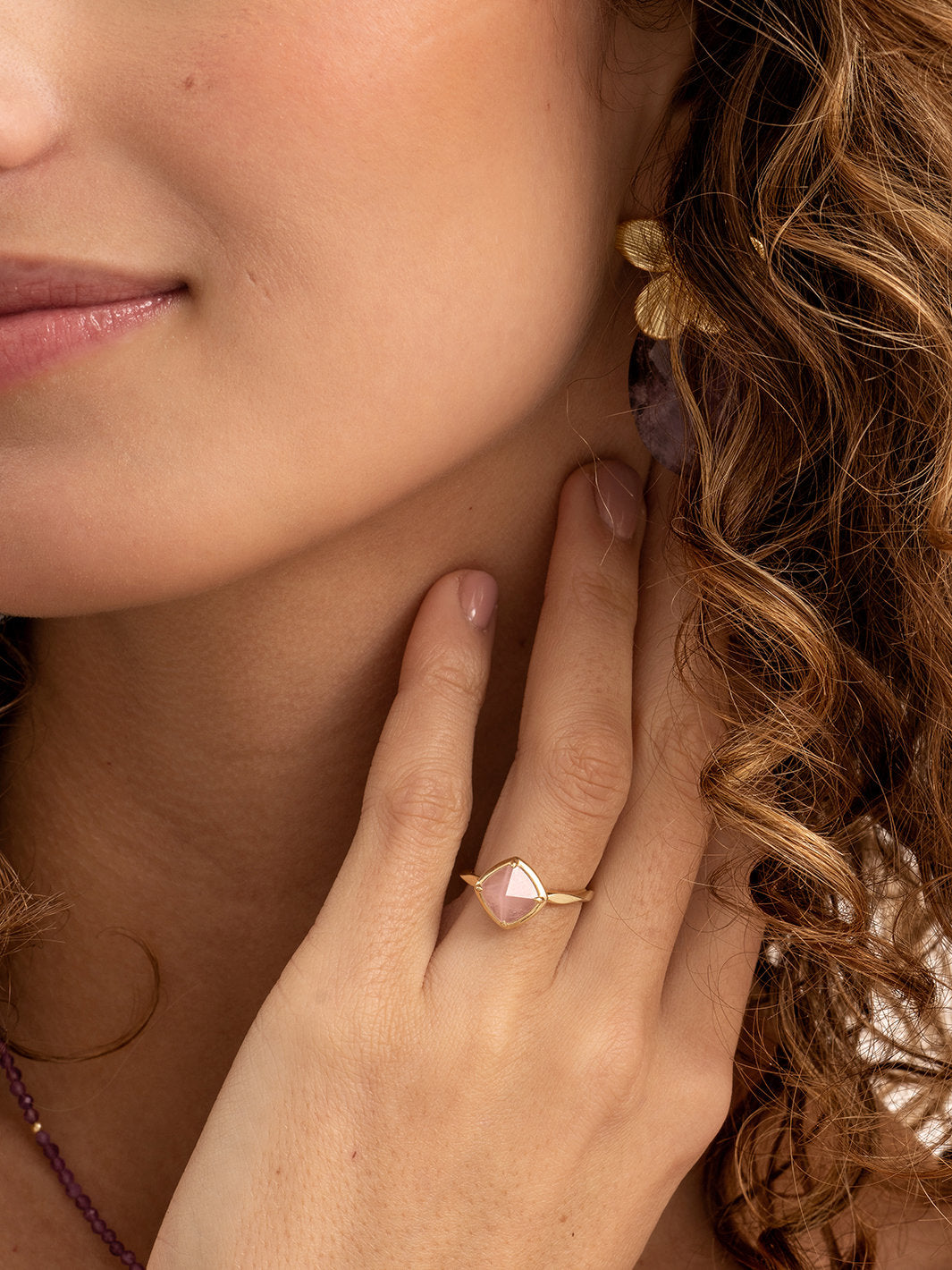 Edge Ring Rose Quartz 9K Goud
