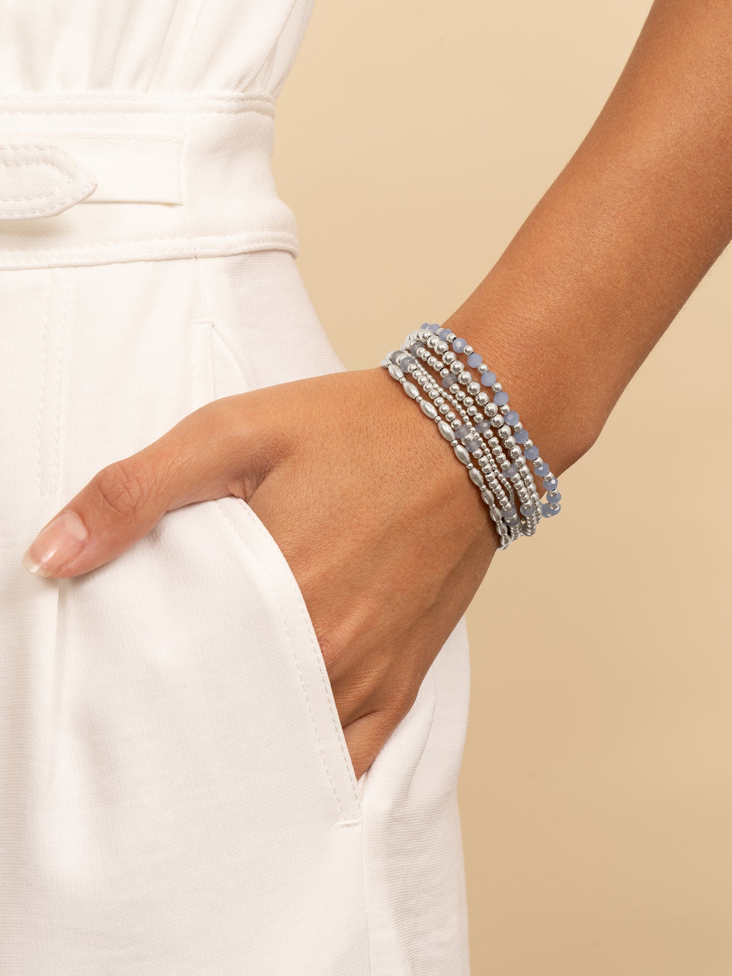 Reverse Roundel Armband Milky Blue Jade