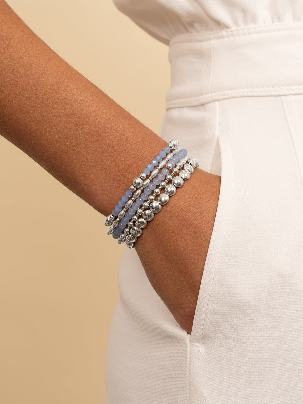Bold Mix Armband Milky Blue Jade
