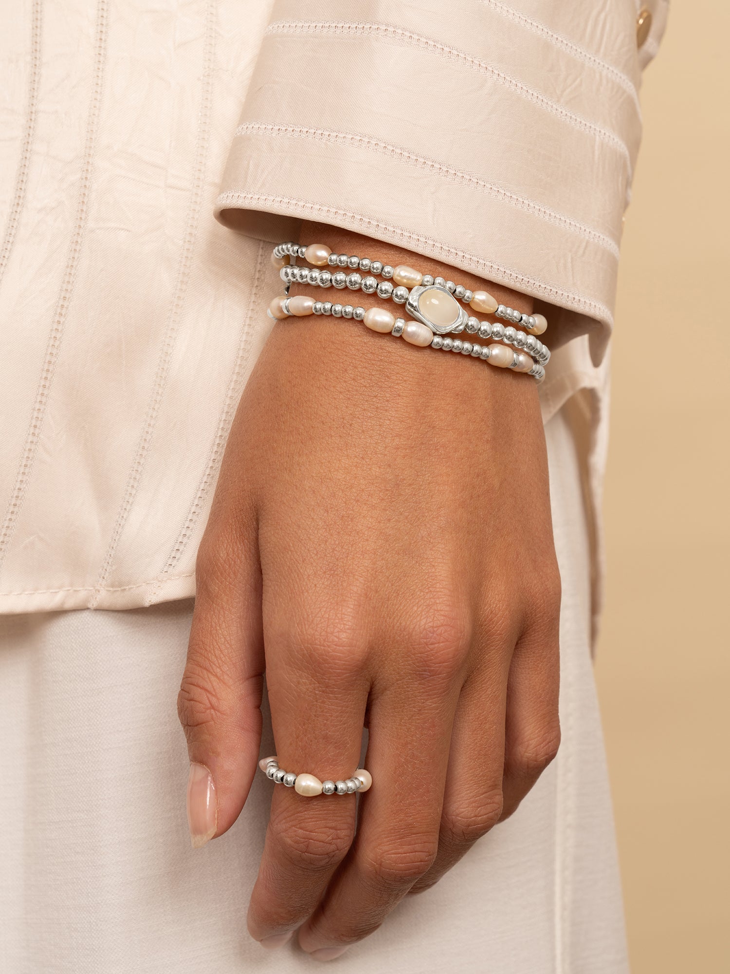 Double Reverse Roundel Armband Pearl