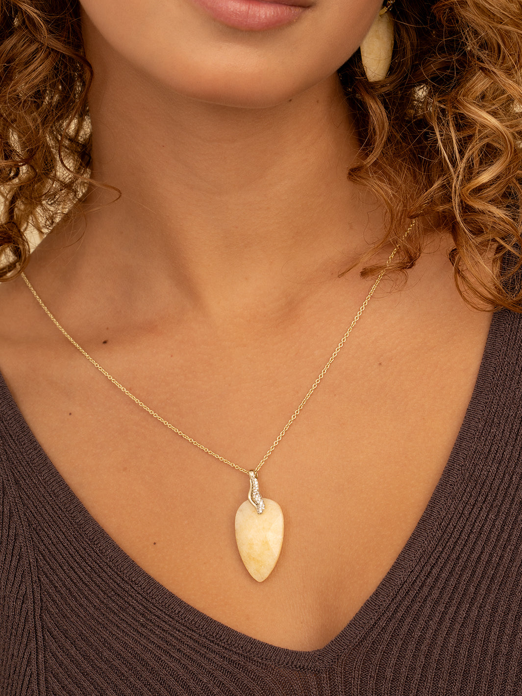 Pendant Edelsteen Blossom Buttery Jade - Pendant Edelsteen Blossom Buttery Jade