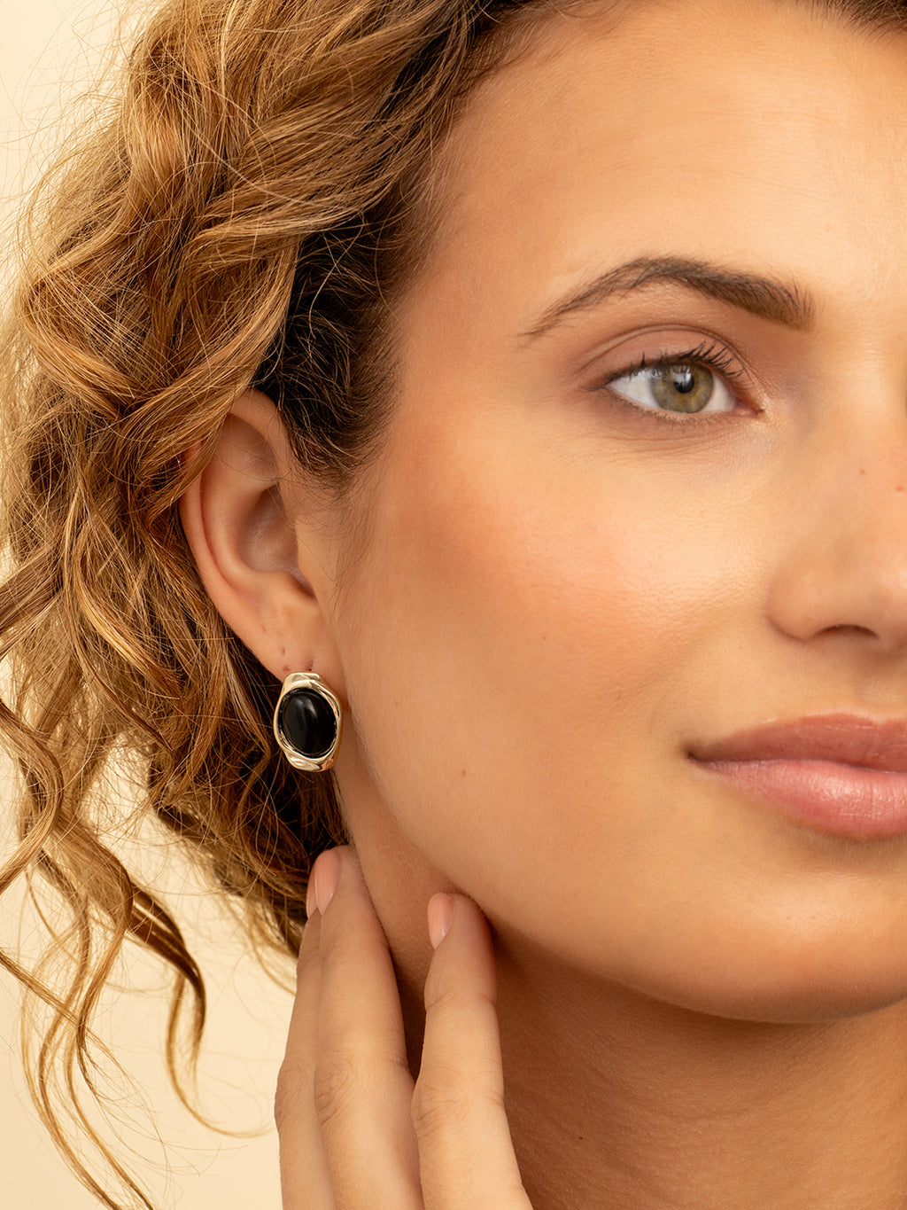 Flow Push Back Oorbellen Onyx