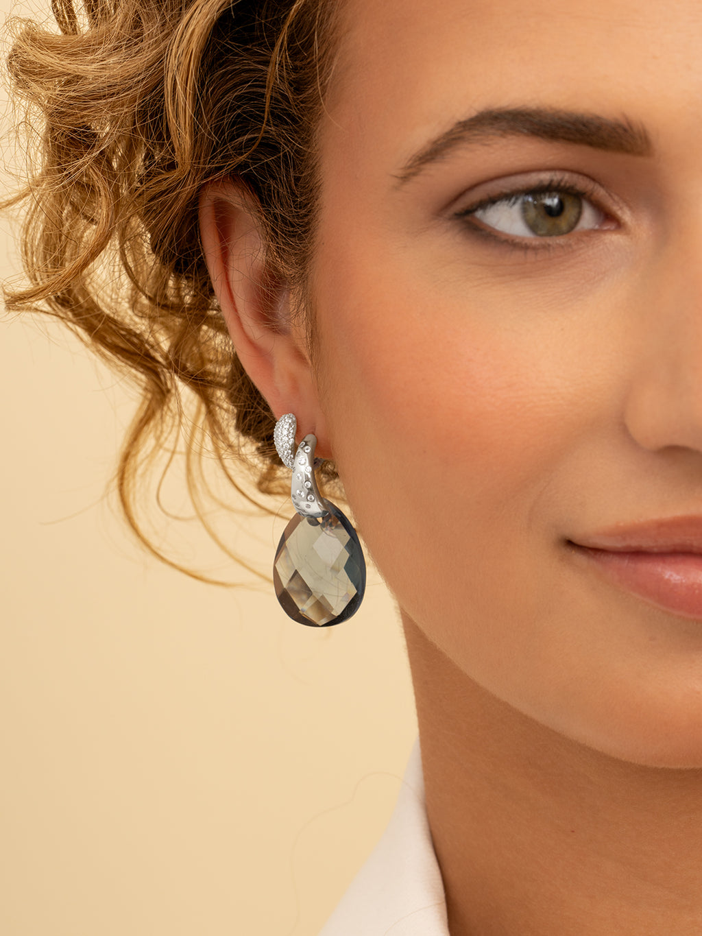 Bold Flush Creolen Zirconia