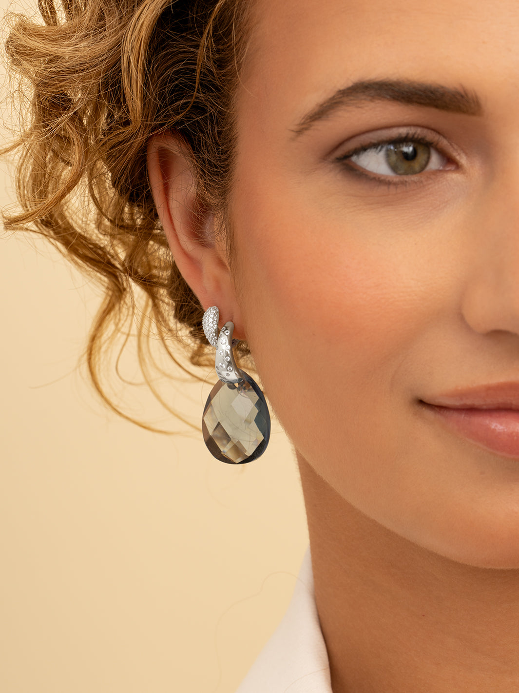 Bold Flush Creolen Zirconia