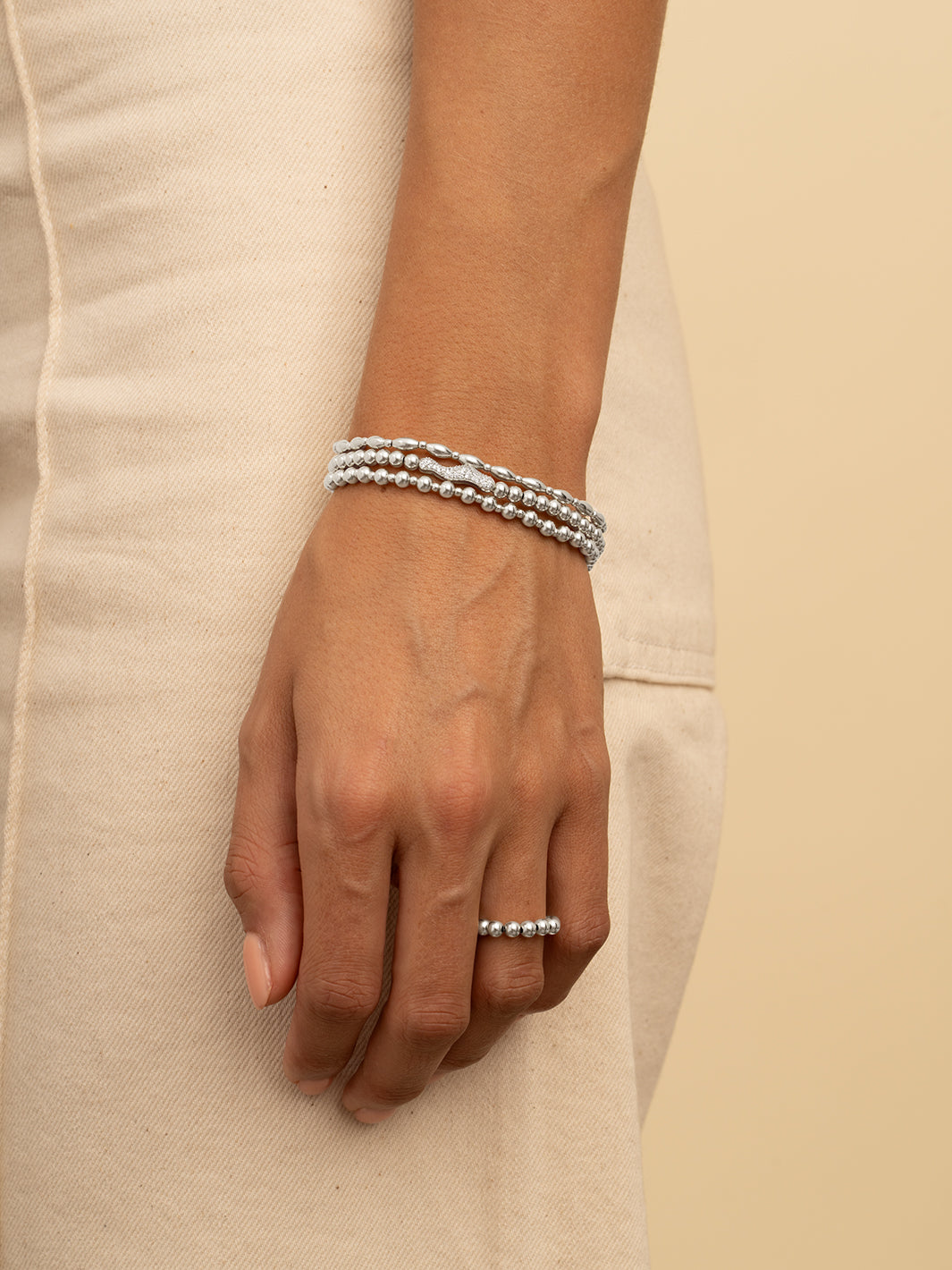 Pave Twirl Armband Zirconia