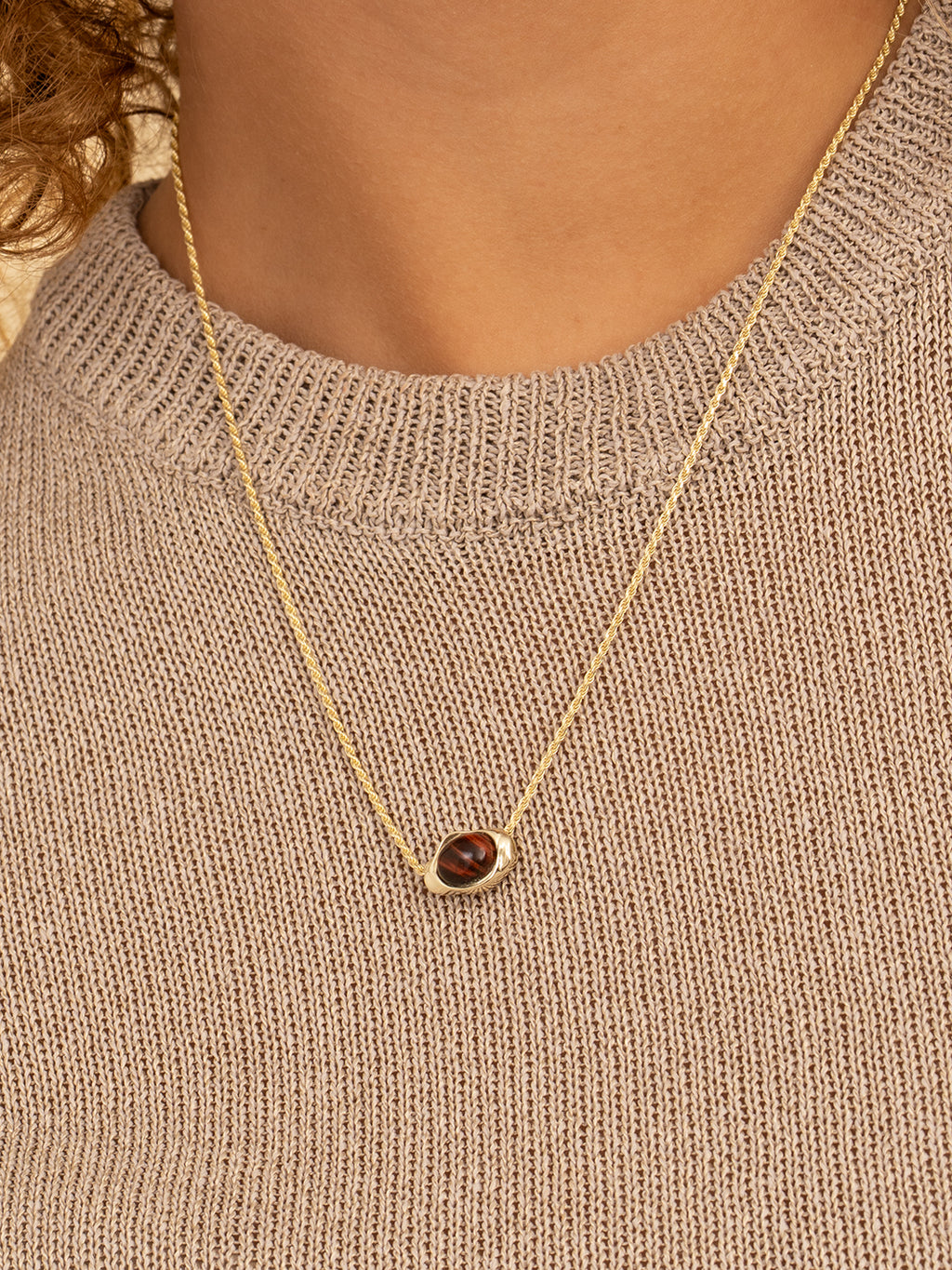 Flow Pendant Red Tiger Eye