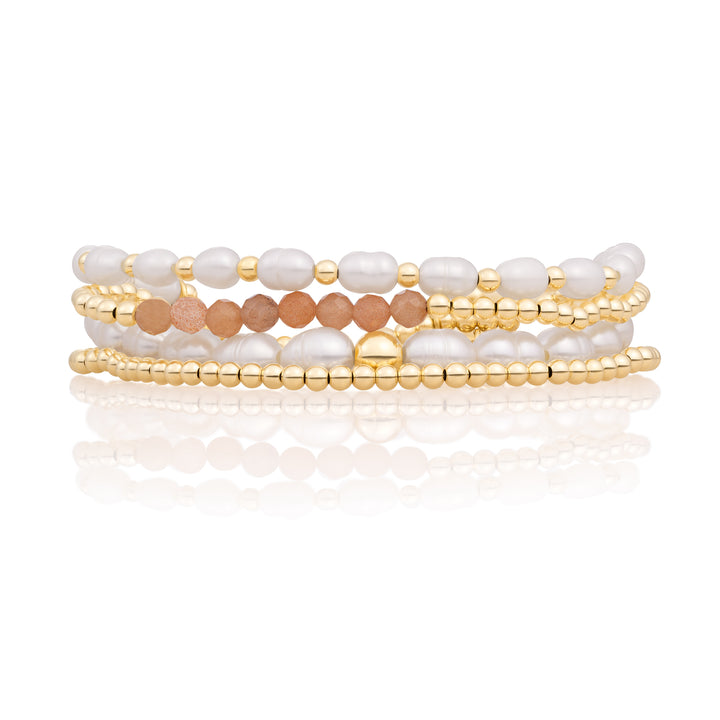 Pearl Sunstone Saturn Armbänder Stapel | Gold -gelenkt