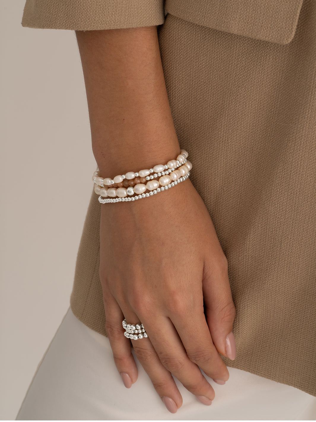 Stack de bracelets de Sunstone Pearl Sunstone | Argent