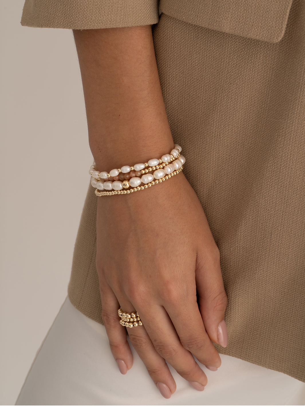 Stack de bracelets de Sunstone Pearl Sunstone | Plaqué Or