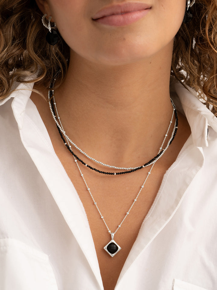 Onyx Kissen geschnitten Amulett Ketting -Set | Silber