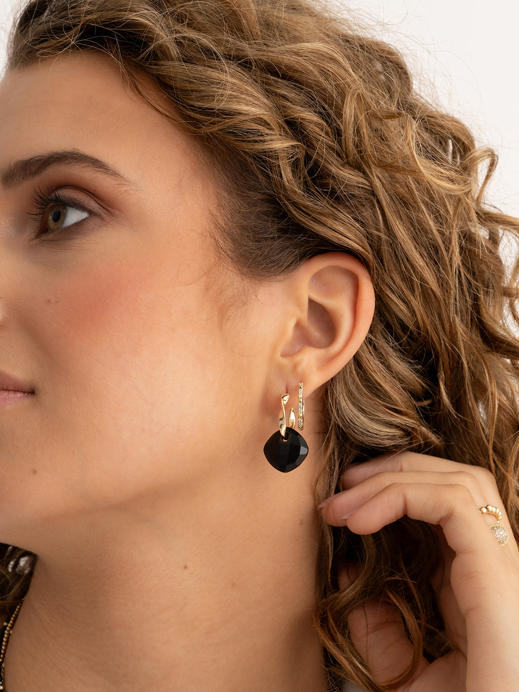 Onyx Cushion Cut Pierres d'oreille