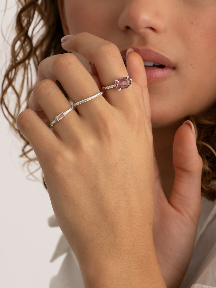 Aubergine Quartz Twist Baguette Rings Stack | Silver