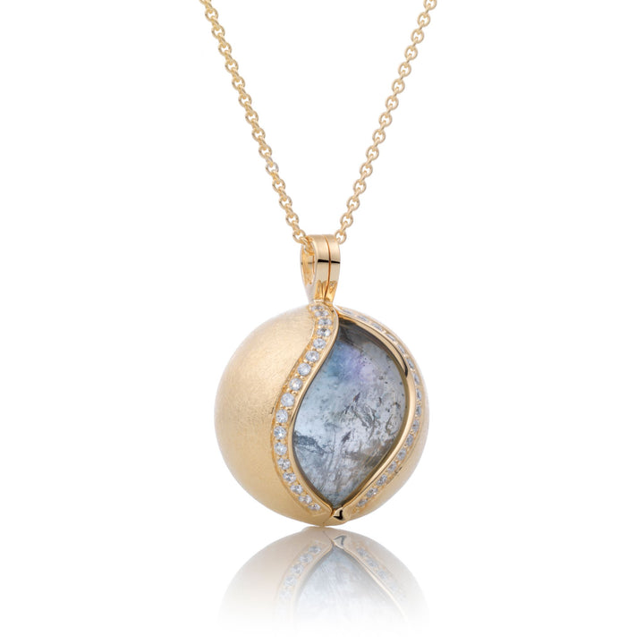 The Core - Crystal Ice Mat, 20mm pendant - Sparkling Jewels