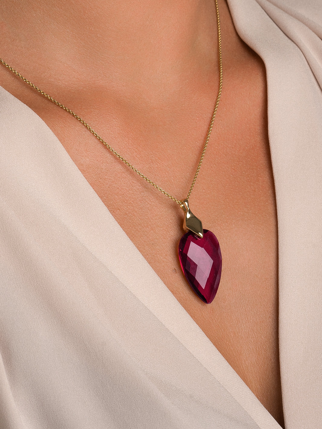 Fuchsia Quartz Blossom ketting edelsteen