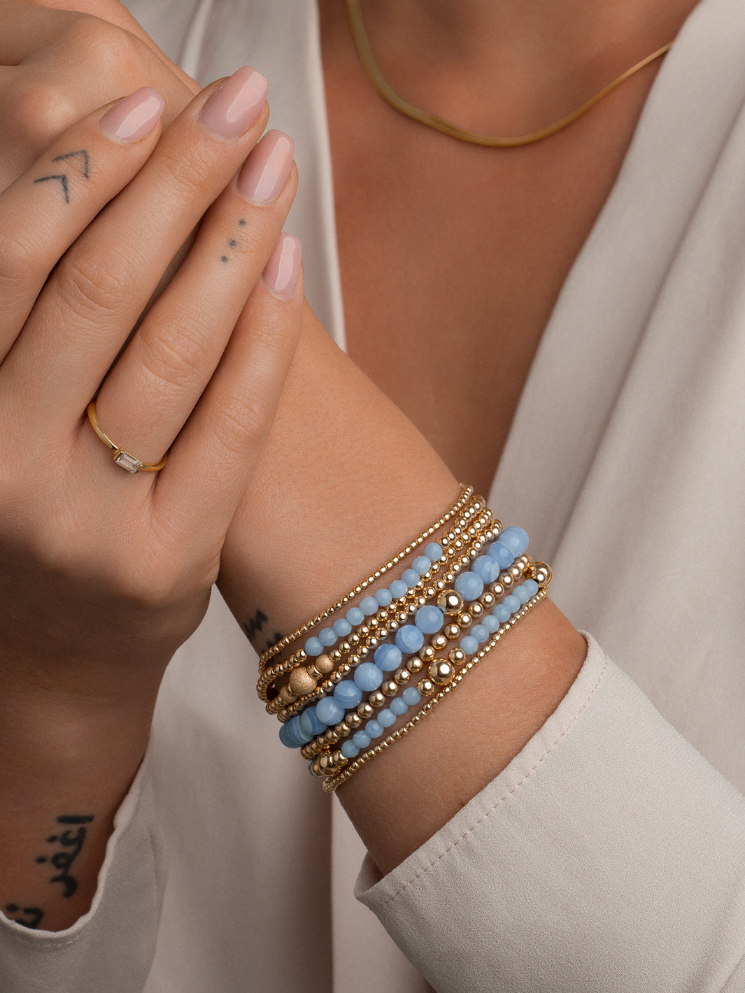 Blue lace agate armband voor vrouwen met gouden kralen #kleur_goud