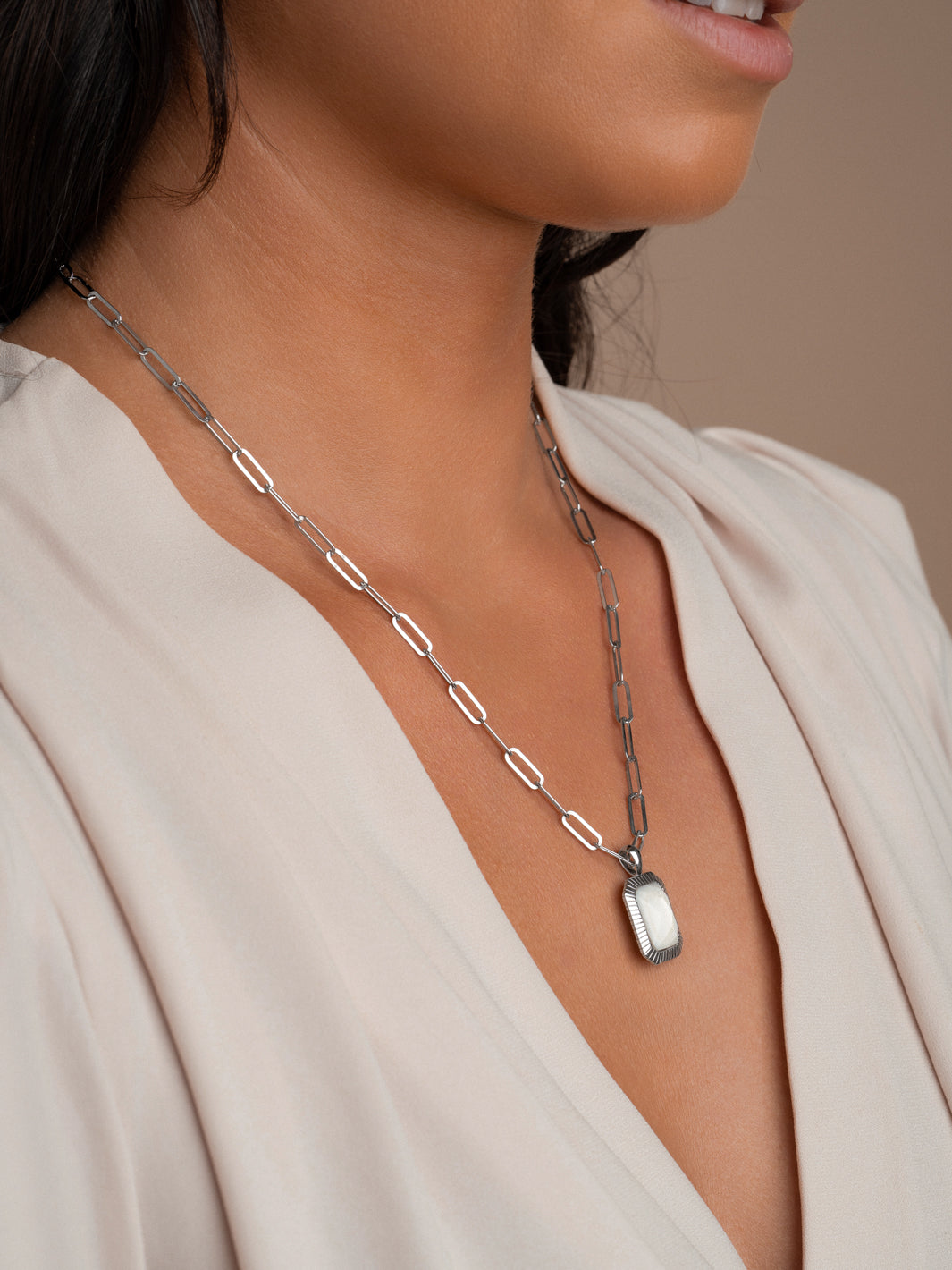 Baguette pendant - Mother of Pearl