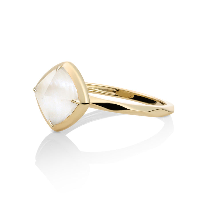 Edge Ring Mother of Pearl | 9 carat